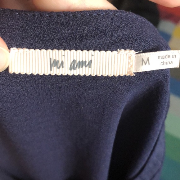 LAST CHANCE 🎉4 for $20 💄 mi ami Short Sleeve Blouse, size Medium - Picture 6 of 6